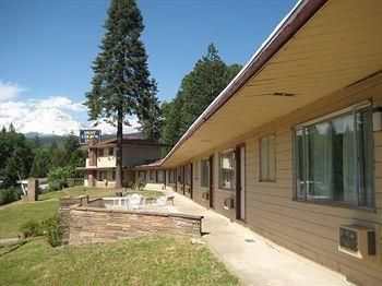 Outdoor Pictures 1