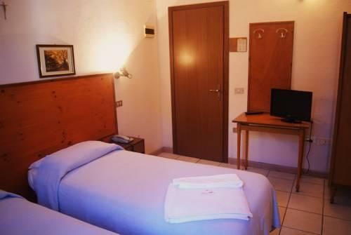 ALBERGO VILLA OMBROSA