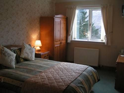 BLYTHEDALE BED & BREAKFAST