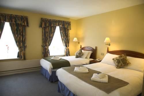 CEDARS HOTEL