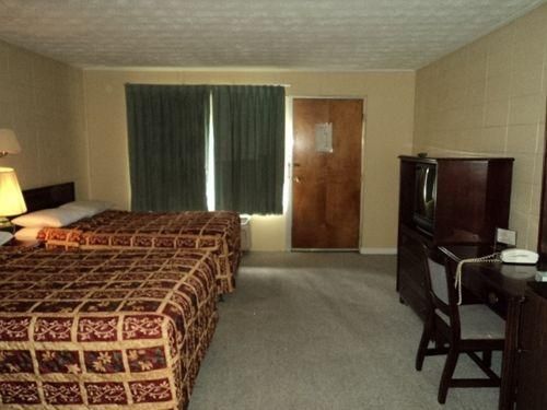 Cornerstone Lodging