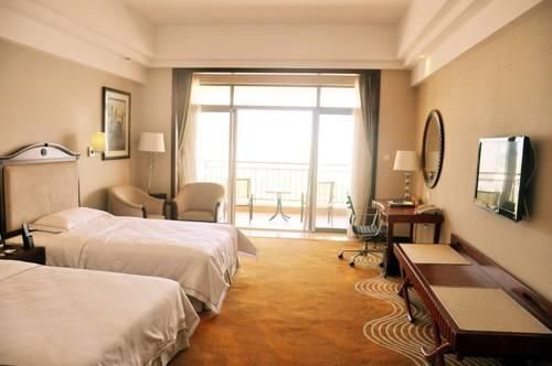 Country Garden Hill Lake Phoenix Hotel