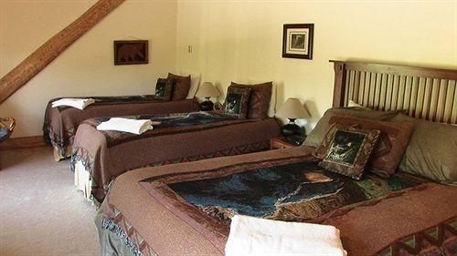 Crooked Creek Retreat