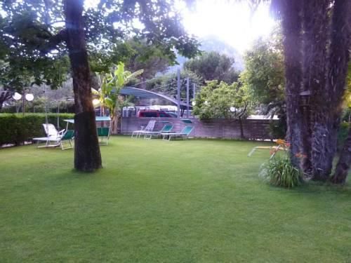 Outdoor Pictures 9