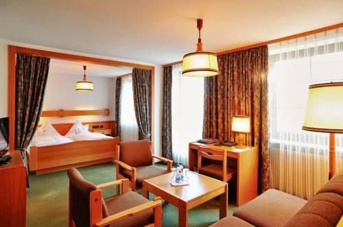 Gasthof Hotel Zum Hirsch***S