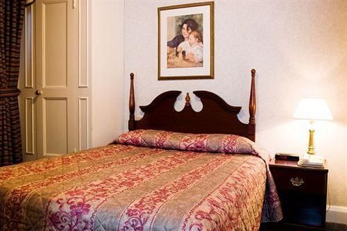 GLENGROVE SUITES