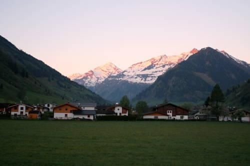 Outdoor Pictures 9