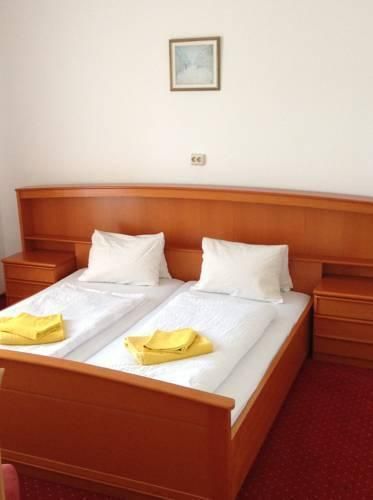 FAMILIENPENSION OBIRBLICK