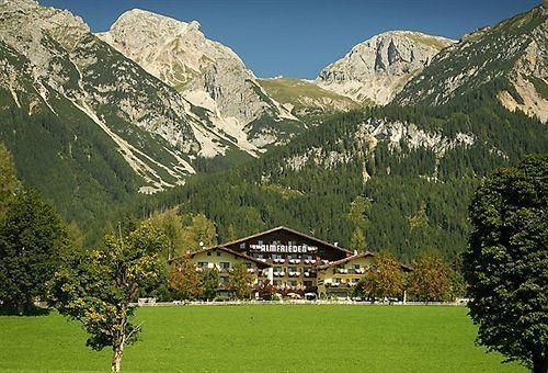Outdoor Pictures 21