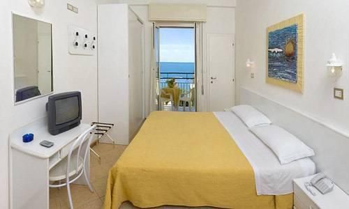 Hotel Athena B&B