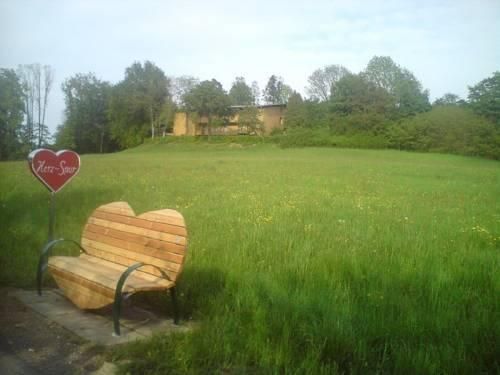 Outdoor Pictures 23