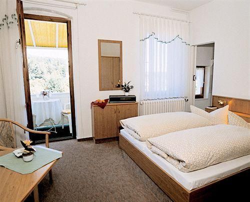Hotel (Garni) Unter Den Linden