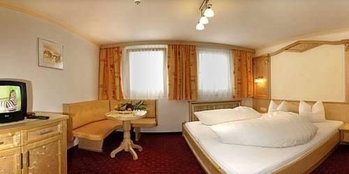 Hotel Kristall B&B