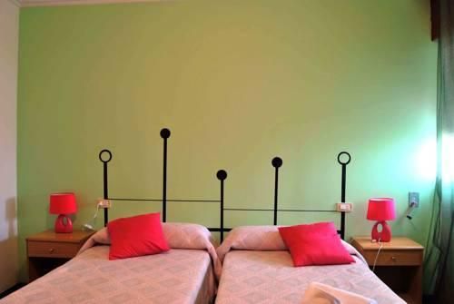 HOTEL LOS CASTROS