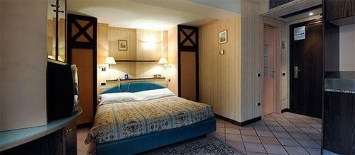 Grand Palais Excelsior