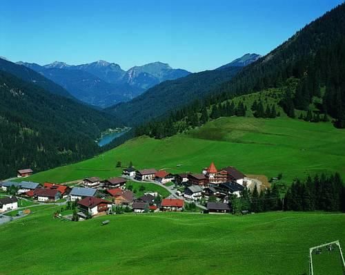 Outdoor Pictures 23
