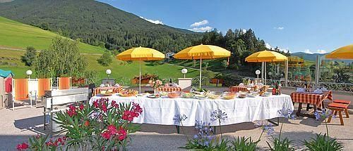 Outdoor Pictures 18