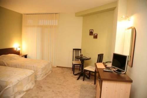 Jack Family Hotel