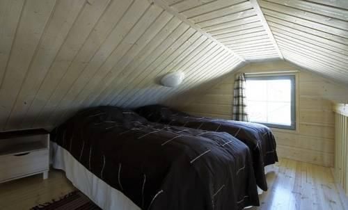 JOUTSENKARTANO COTTAGES
