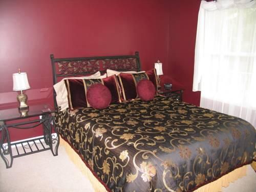 Kite Hill Vineyards Bed & Breakfast