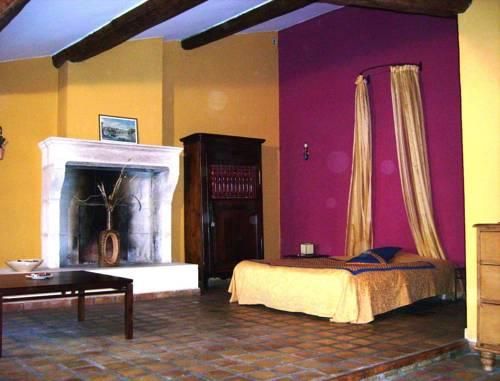 LA DEMEURE Bed and Breakfast