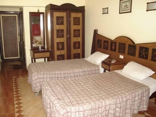 Lamira Hotel
