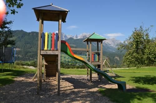 Outdoor Pictures 21