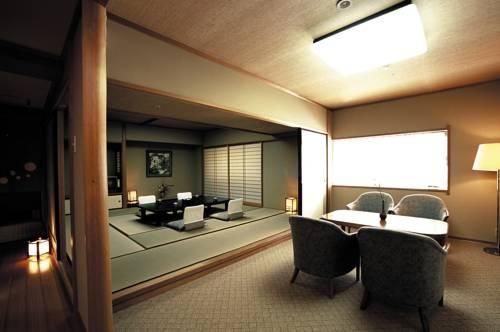 Kurobe Unazukionsen Yamanoha