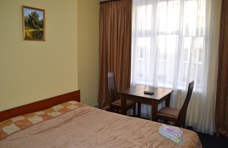Arta Hotel