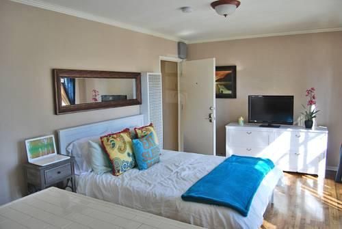 PLAYA CHALET SUITES