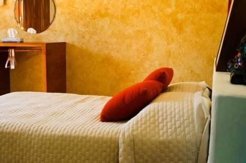 Parador Turistico Xaman Ek
