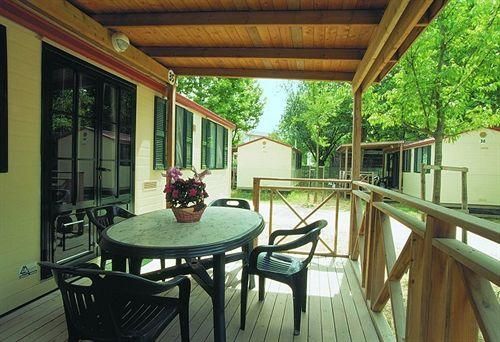 Outdoor Pictures 13