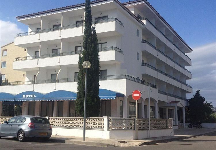 Bay Hotel