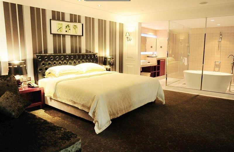 Kingdom Hotel