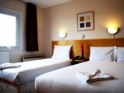 SKY PLAZA HOTEL