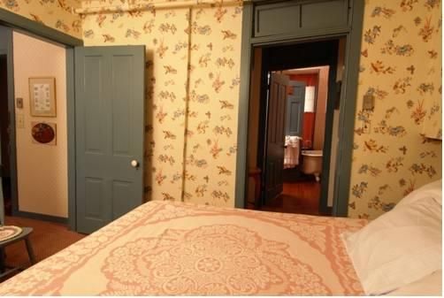 The Robert Morris Inn