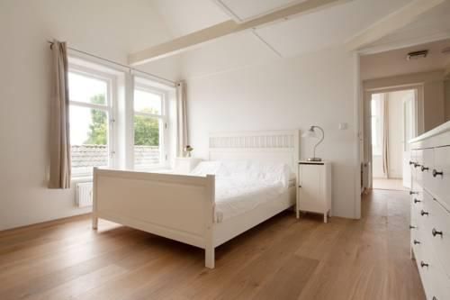 Warder Residence