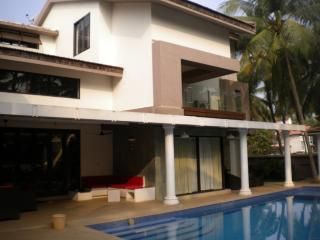 Villa Sunny Day