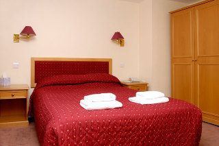 Douglas Arms Hotel