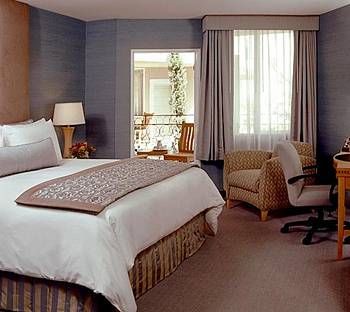 The Belamar Hotel Manhattan Beach, Tapestry by Hilton
