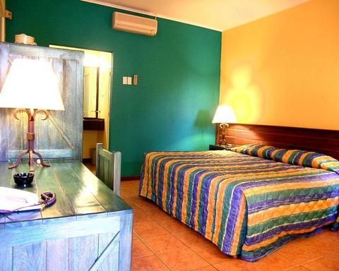 Trupial Hotel & Casino