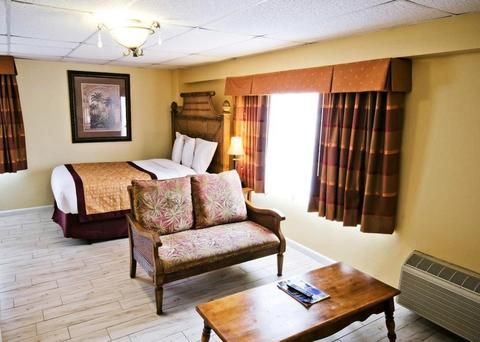 Royal Inn Beach Hutchinson Island