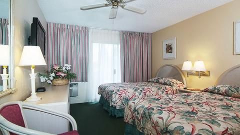 Plantation Hale Suites