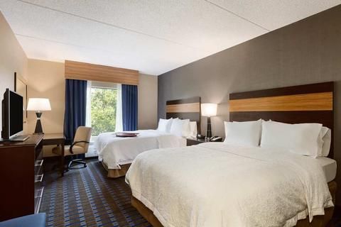 Hampton Inn and Suites Camp Springs