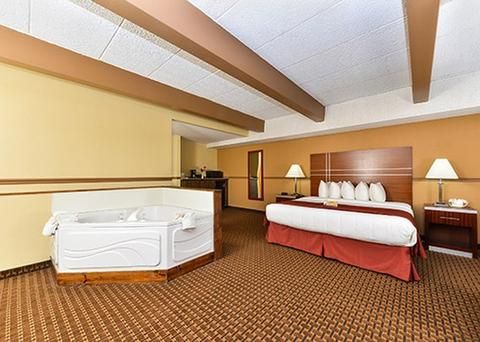Quality Inn East Dubuque