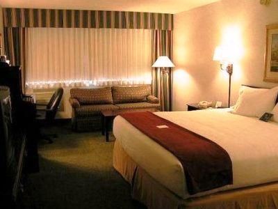 HOLIDAY INN EXPRESS KEOKUK