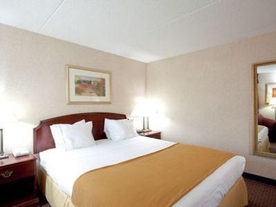 Holiday Inn Express NEWPORT NEWS