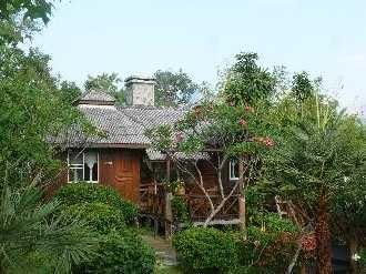 HUT ING PAI RESORT