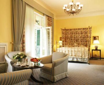 SCHLOSSHOTEL LERBACH