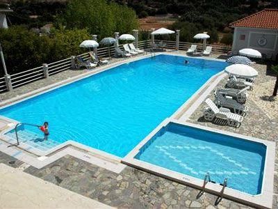 Ionis Hotel